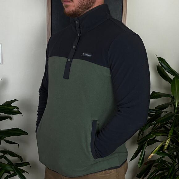 Columbia Fleece Two-Toned Sweater - Picture 4 of 5